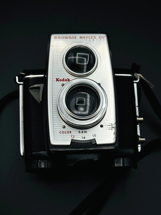 Kodak Brownie Reflex 20 Film Camera Circa 1960 - 1965 - Untested