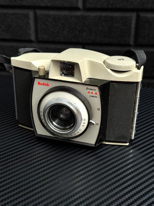 Kodak Brownie 44A Vintage 1960's 127 Film Camera - Winds & Fires (D316)