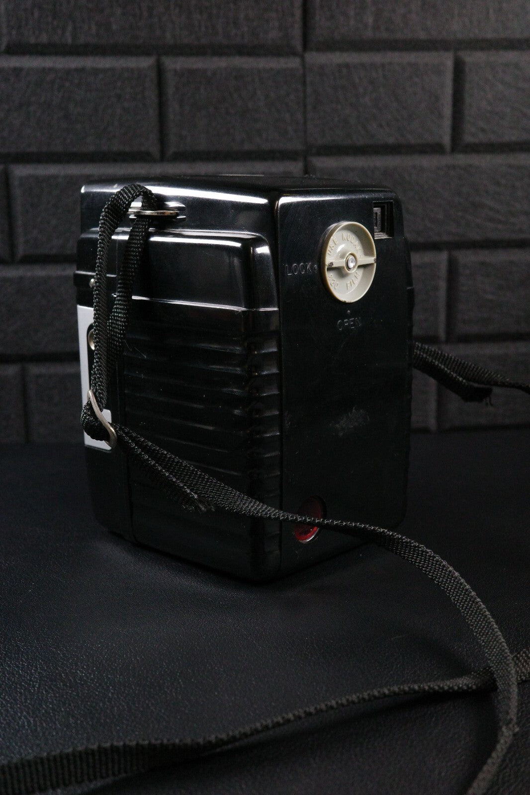 Kodak Brownie Bull's-Eye Vintage 1950's Bakelite 620 Film Box Camera - Working