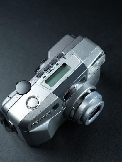 Pentax Espio 135M 35mm Film Point & Shoot Camera - Working (Faulty LED Screen)