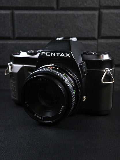 Pentax P30N 35mm Film Camera With Petri 50mm F/2 lens - Faulty Spares or Repair