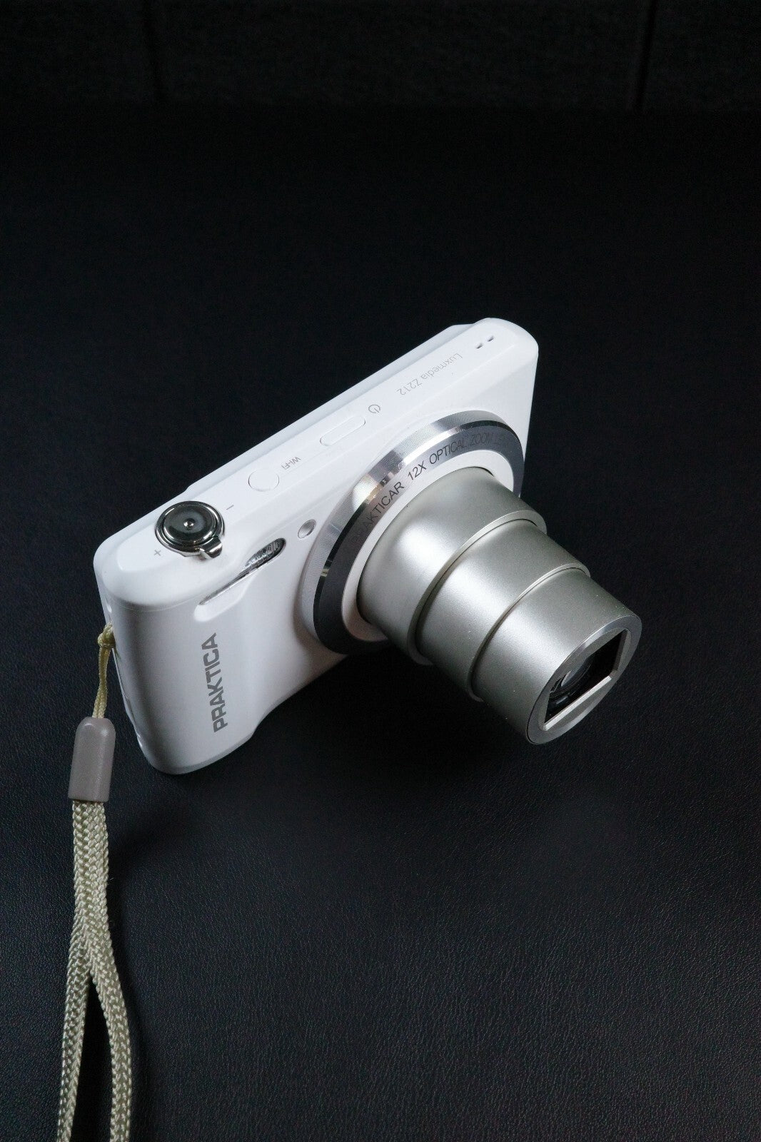Praktica Luxmedia Z212 20MP Digital Camera – White + Battery - Tested & Working
