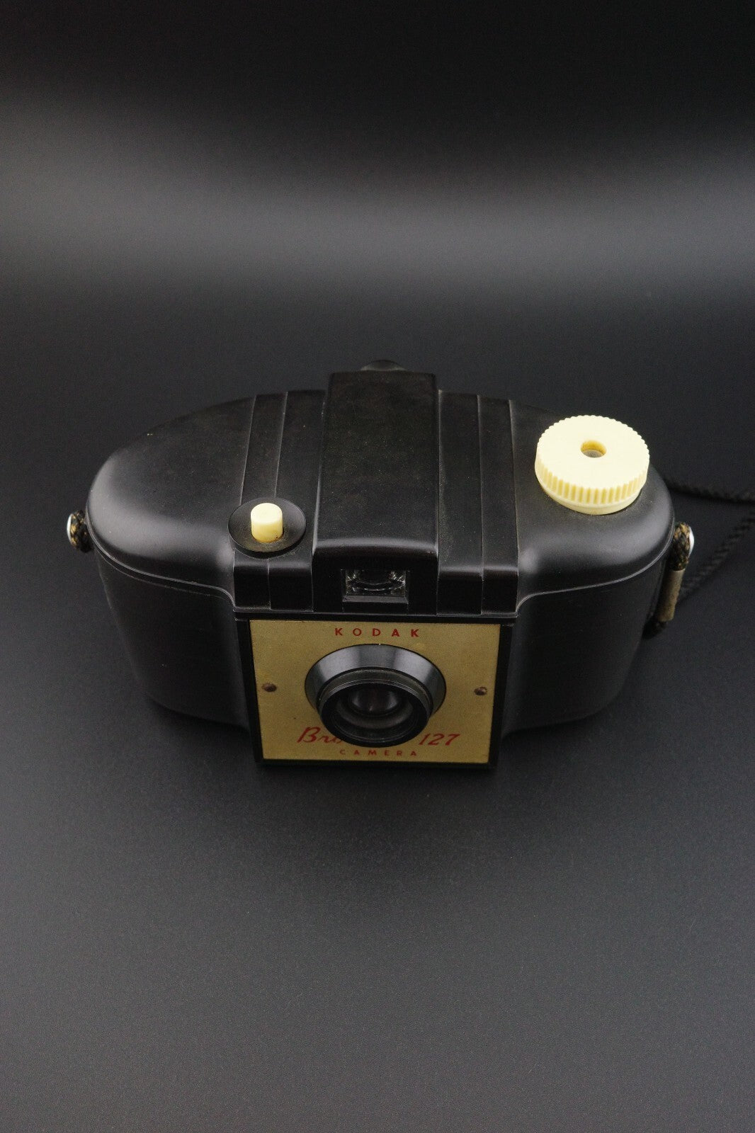 Vintage 1950's Kodak Brownie Bakerlite 127 Roll Film Camera - Tested & Working