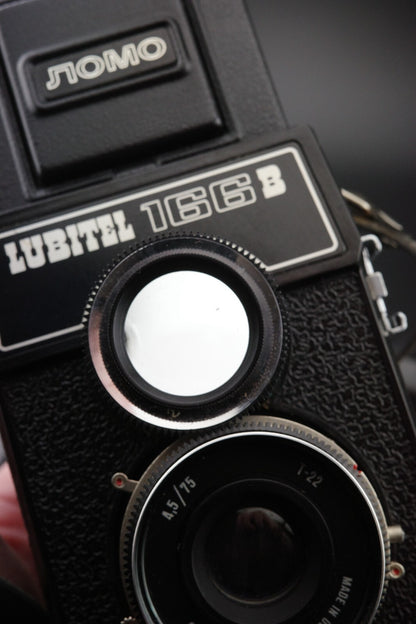 Lomo Lubitel 166B Vintage 1980's 120 TLR Film Camera 75mm f/4.5 Tested & Working