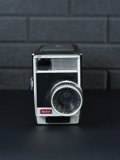 Kodak Brownie Vintage 1960's 8mm Movie Cine Camera Ektanar f/1.9 Lens - Working