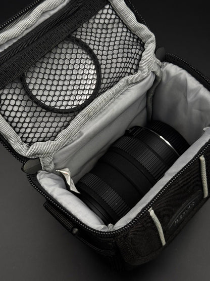 Sigma DC 55-200mm Telephoto Lens F/4.0-5.6 Nikon HSM - Near Mint Working (C307)