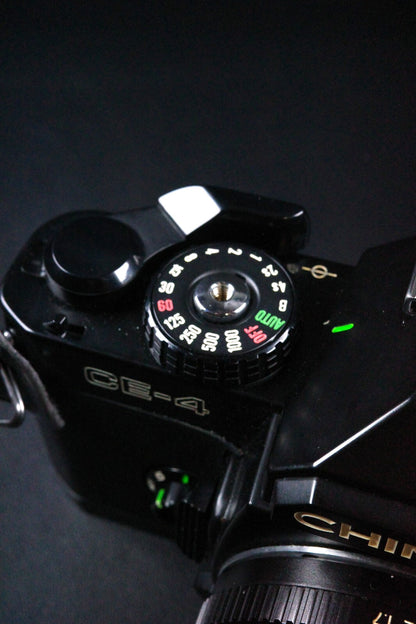 Chinon CE-4 SLR 35mm Film Camera + Auto Chinon 50mm 1 .7 Faulty Spares or Repair