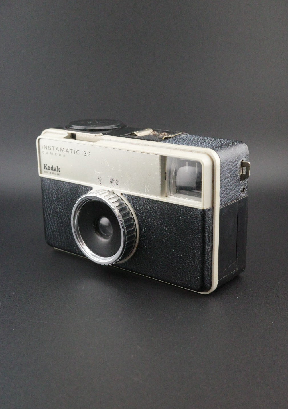 Vintage 1960's Kodak Instamatic 33 126 Film Camera - Tested & Working