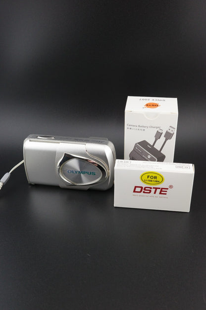 Olympus Mju 300 3.2MP Digital Camera + New Battery / Charger - Tested & Working