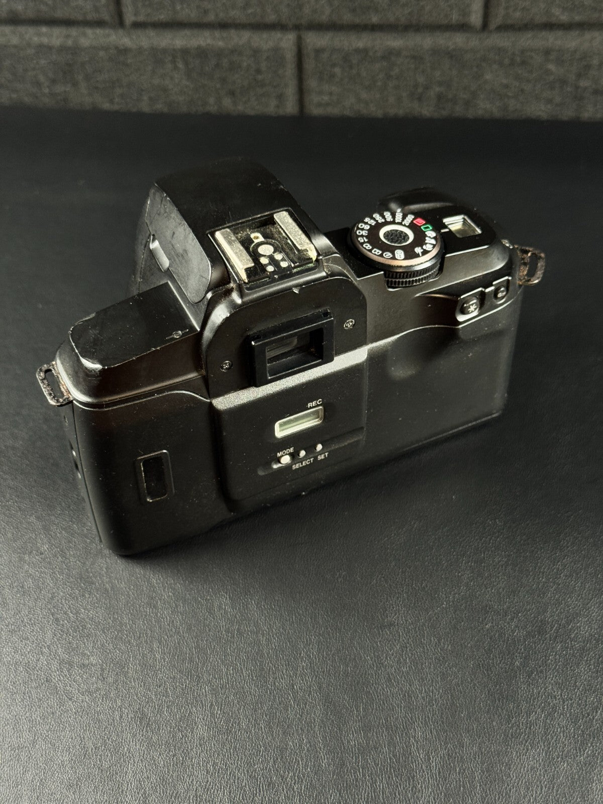 Vintage Canon EOS 888 1980's 35mm SLR Film Camera Body - Tested & Fully Working
