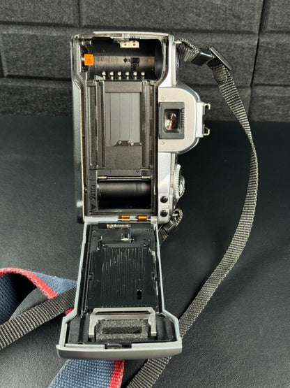 Canon EOS 300v 35mm SLR Film Camera + EF 28-90mm Canon Zoom Lens - Read Details