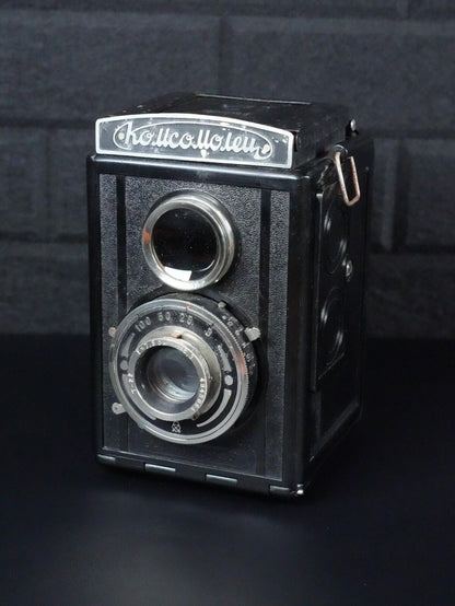 Soviet Komsomolets GOMZ Vintage 1940's 6x6 120 Film Box Camera (Read Details)