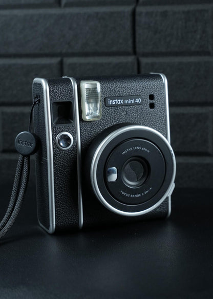 Fujifilm Instax Mini 40 Instant Film Camera - Tested & Working (501)