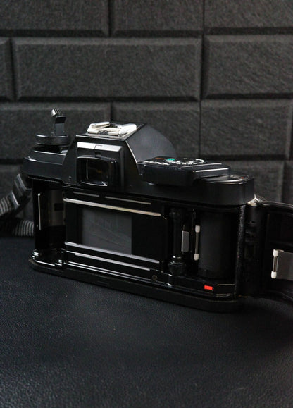 Vintage Pentax P30 35mm SLR Film Camera Body Only - Faulty Spares or Repair