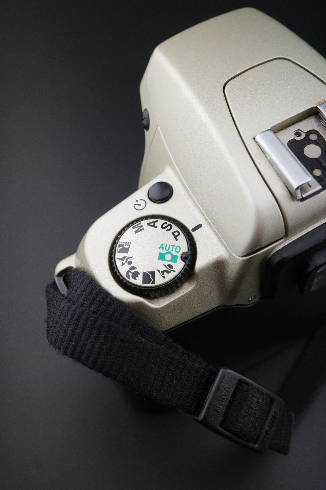 Vintage Nikon F60 35mm Autofocus SLR Film Camera Body Only - Tested & Working