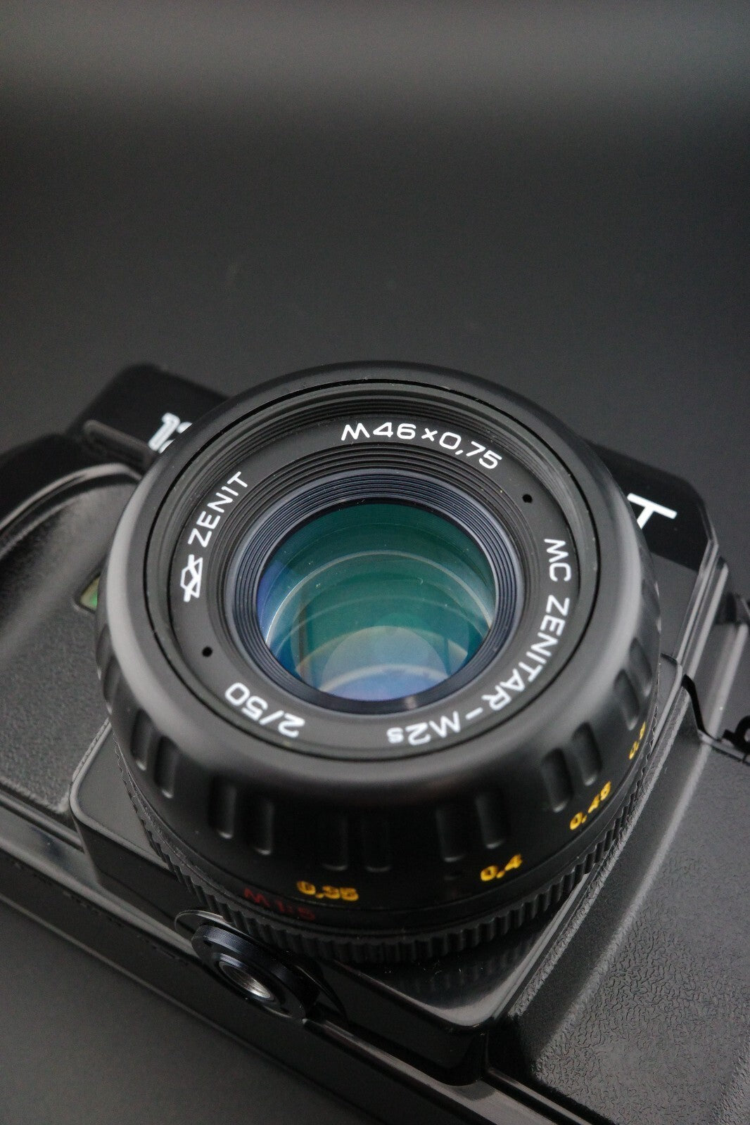 Zenit 122 35mm SLR + MC Zenitar-M2s 50mm f2 - Tested & Working and Near Mint