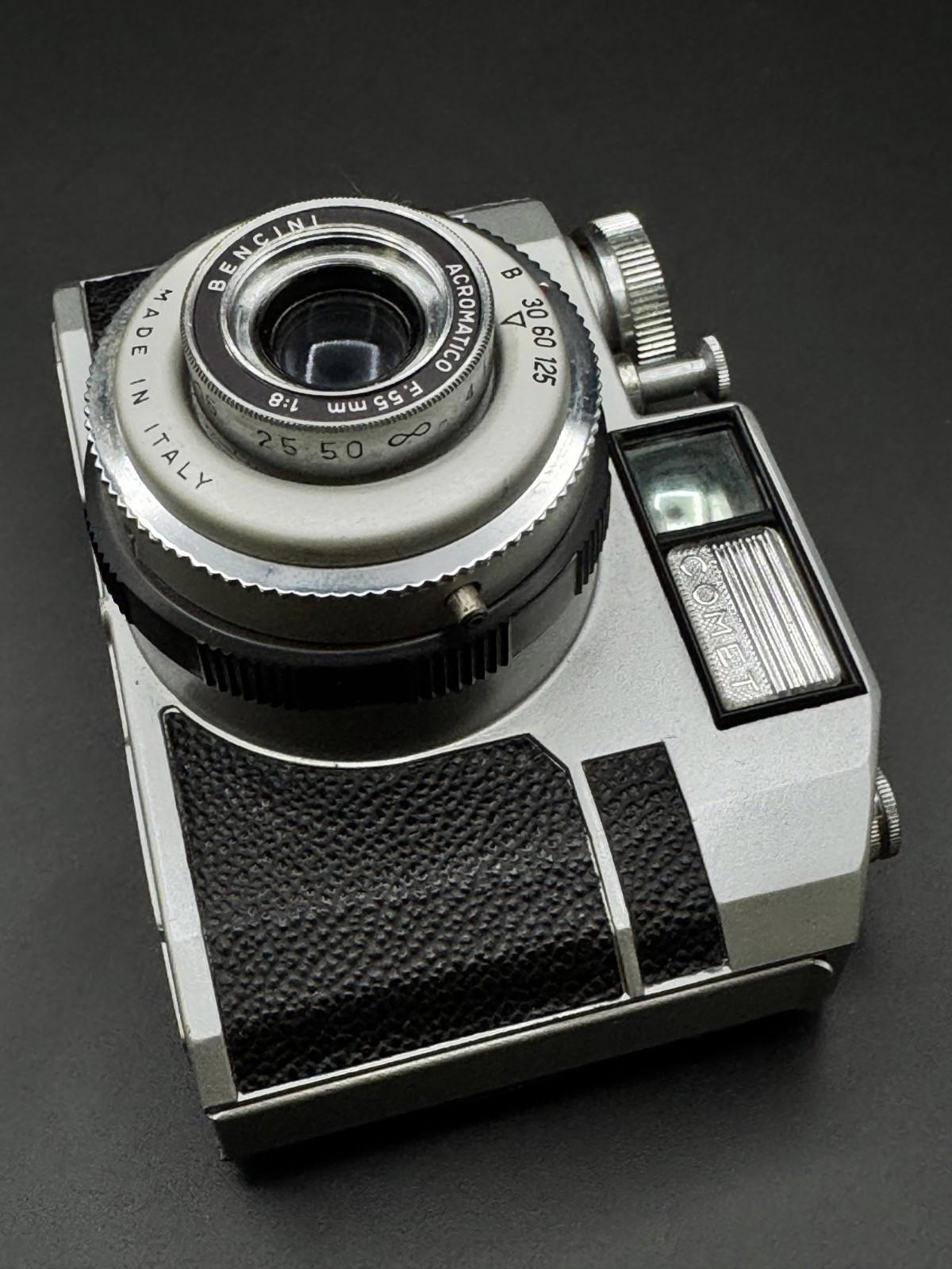 Working Bencini Comet 44 Medium Format 6x4.5 Vintage 127 Film Vintage Camera