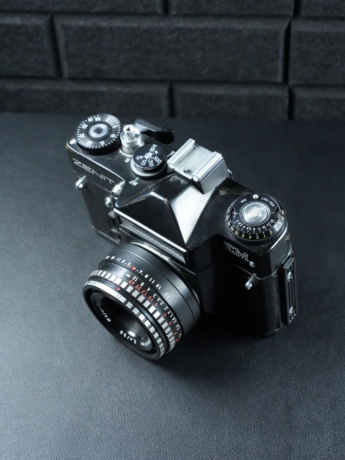Zenit EM Vintage 1980 35mm Film Camera + Meyer-Optik Gorlitz Domiplan 50mm 2.8