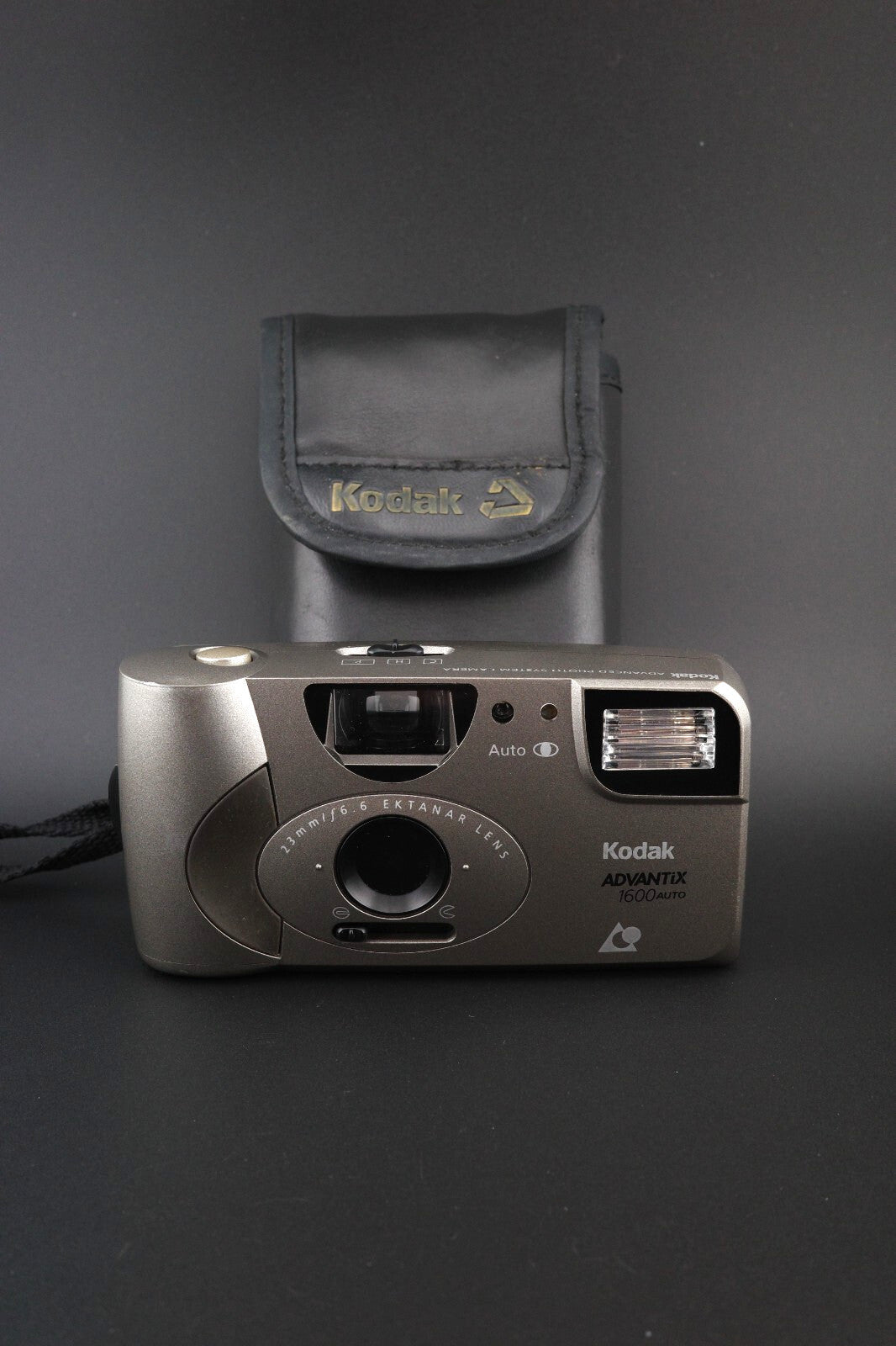 Kodak Advantix 1600 Auto Vintage 1990's APS Film Camera + Case Tested & Working