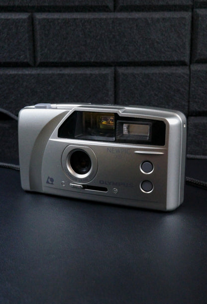 Olympus Newpic XB Vintage 1990's Compact APS Film Camera + Case Tested & Working