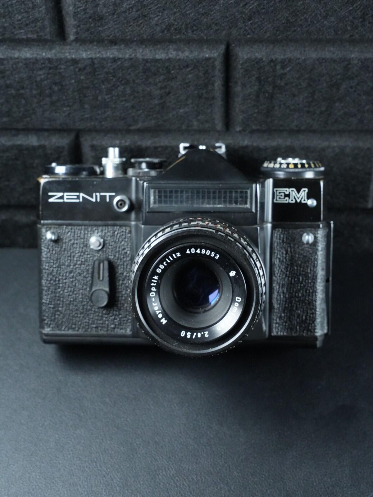 Zenit EM Vintage 1980 35mm Film Camera + Meyer-Optik Gorlitz Domiplan 50mm 2.8