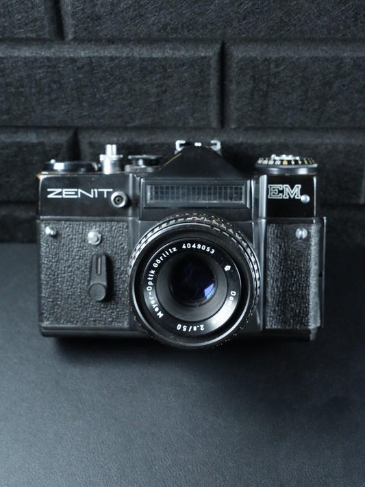Zenit EM Vintage 1980 35mm Film Camera + Meyer-Optik Gorlitz Domiplan 50mm 2.8