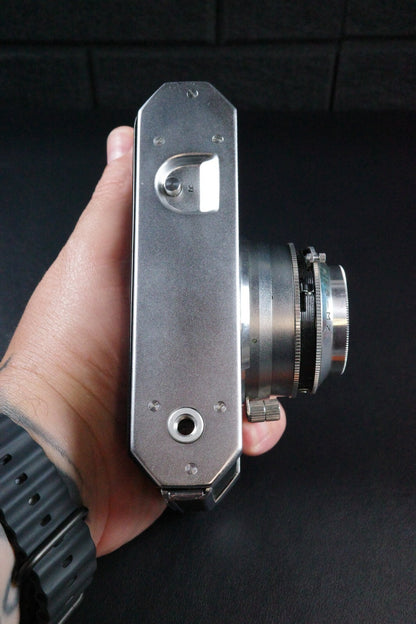 Taron 35 Vintage 1950's Camera + Case - Winds & Fires - Faulty Jammed Focusing Lever