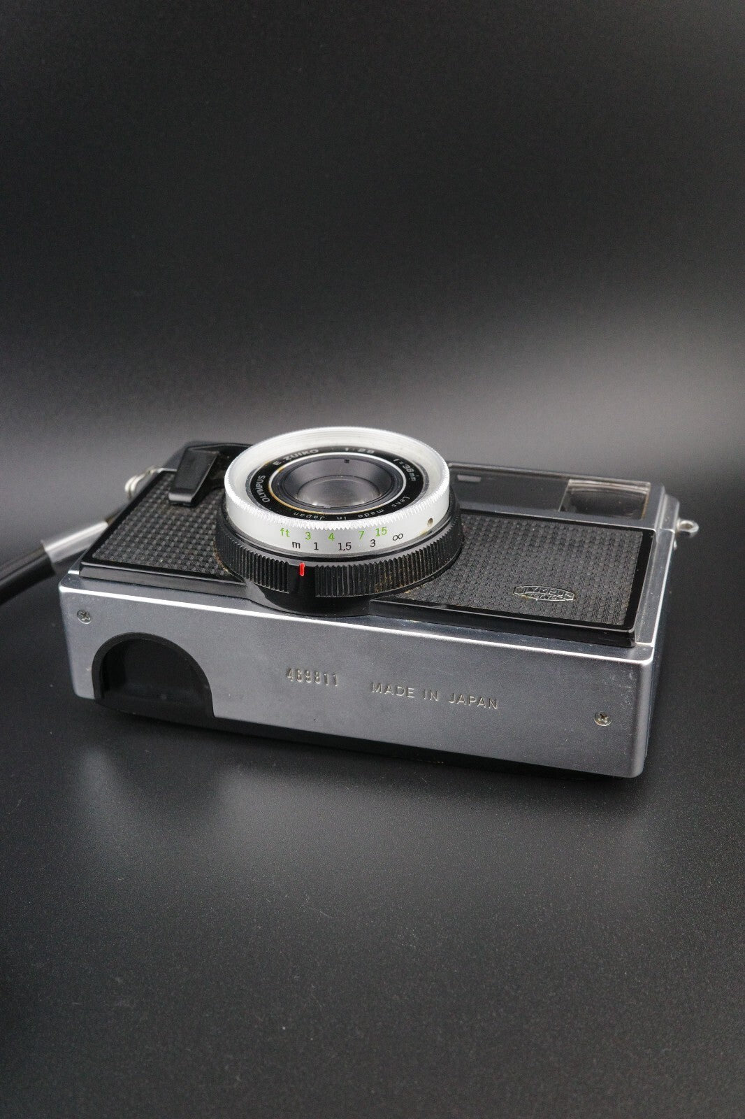 Olympus Quickmatic 600 Vintage 1960's Compact 126 Film Camera - Tested & Working