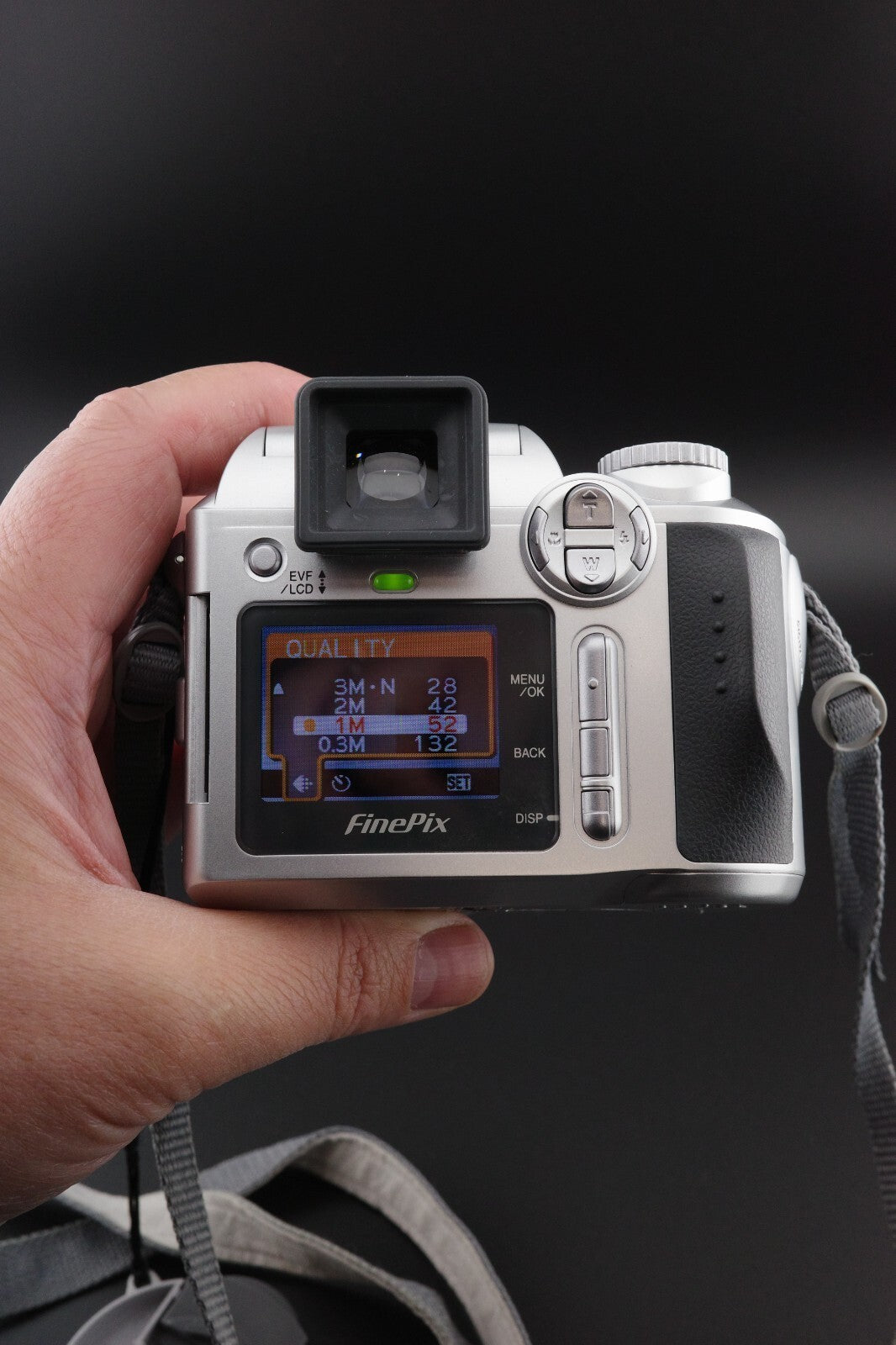 Fujifilm Finepix S304 3.2mp Digital Zoom Camera + XD Card & Batteries - Working