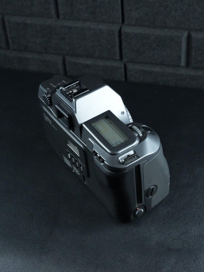 Canon EOS 600 35mm AF SLR 1980's Film Camera Body Only - Tested & Working (W537)