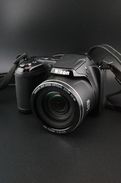 Nikon Coolpix L340 20.2MP 28x Zoom Camera + Card & Bag - Working - Screen Fault