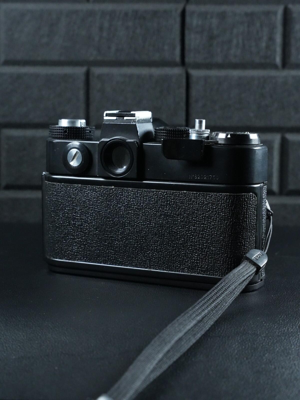 Zenit TTL Vintage 1980's 35mm Film Camera + Sigma 28-70mm (Faulty Light Meter)