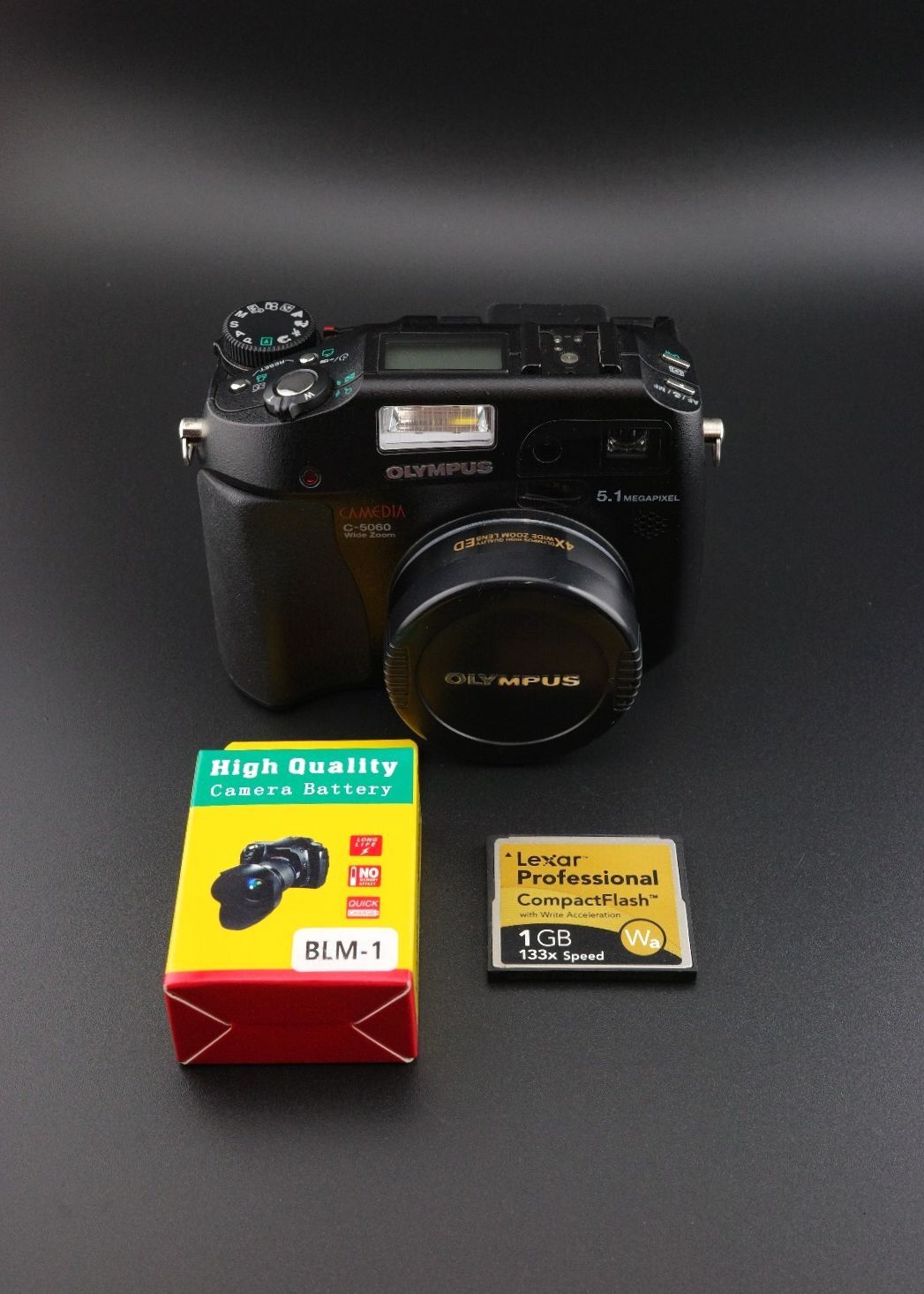 Olympus Camedia C-5060 5.1MP Digital Camera + 1GB Card & New Battery - Working