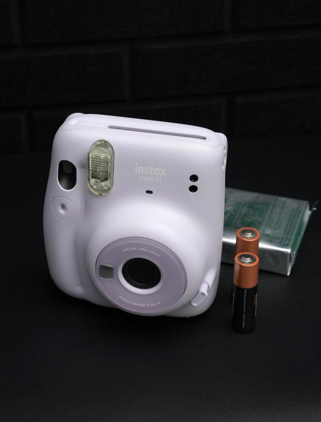 Fujifilm Instax Mini 11 Lilac Instant Camera - Works Perfectly