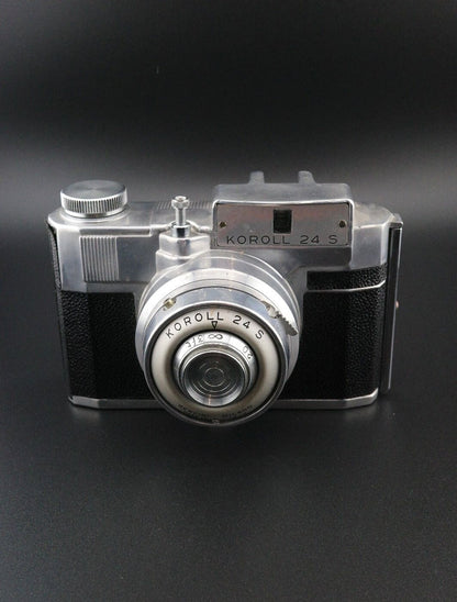 Vintage Italian 1950's Bencini Koroll 24S 120 Film Camera Made Tested & Working