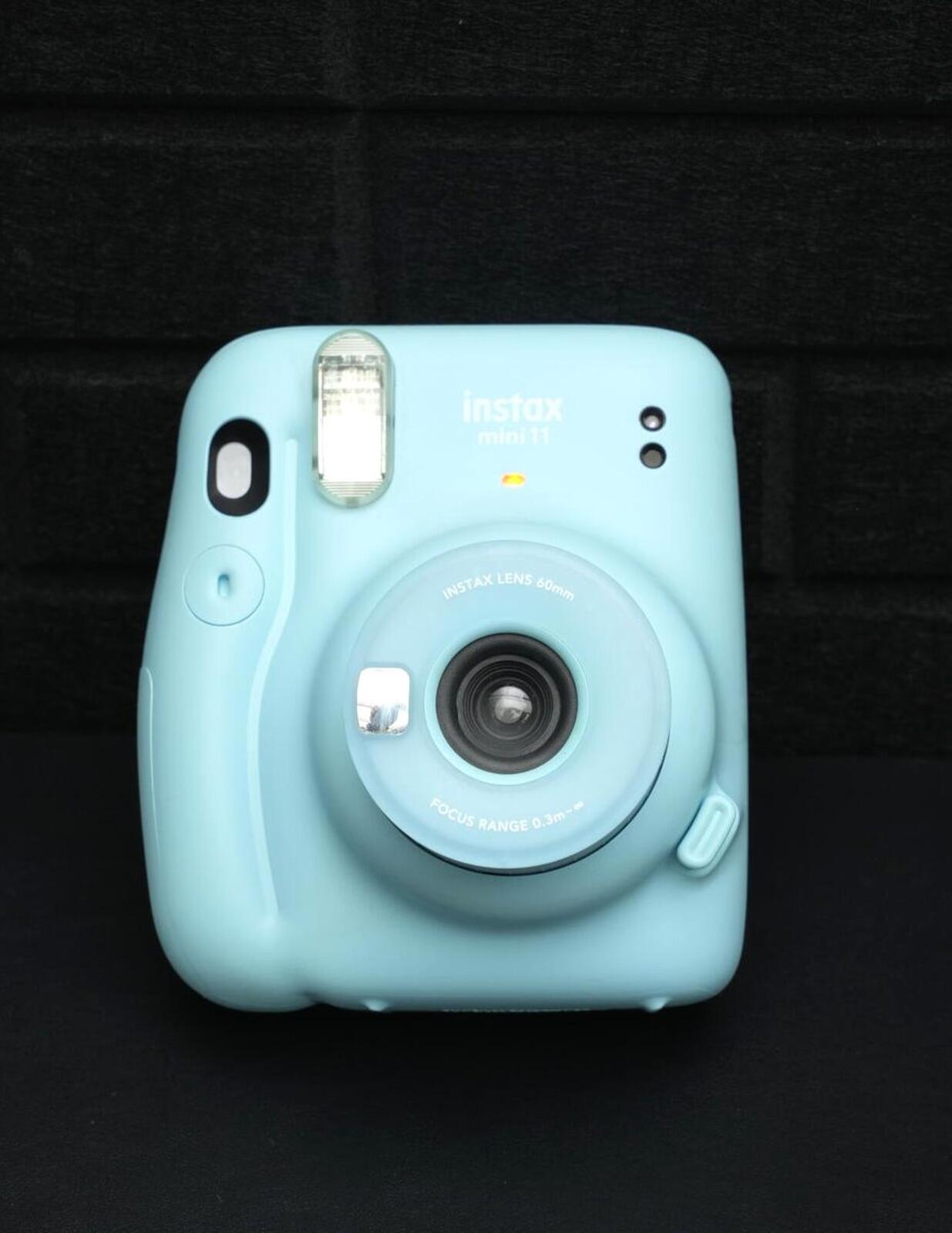 Fujifilm Instax Mini 11 Baby Blue Instant Camera + Film & Batteries - Working