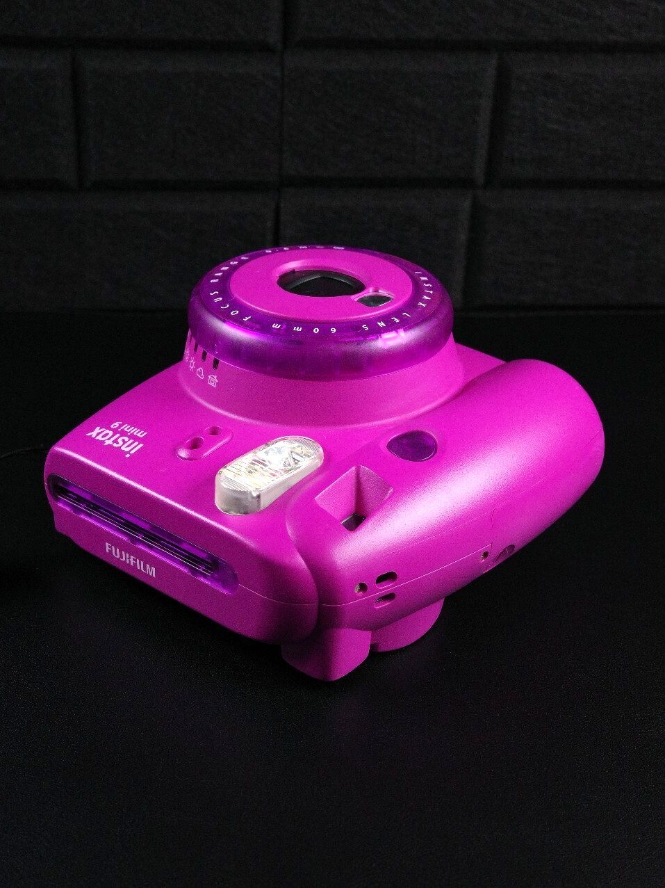 Fujifilm Instax Mini 9 Purple Instant Polaroid Camera + Batteries - Working
